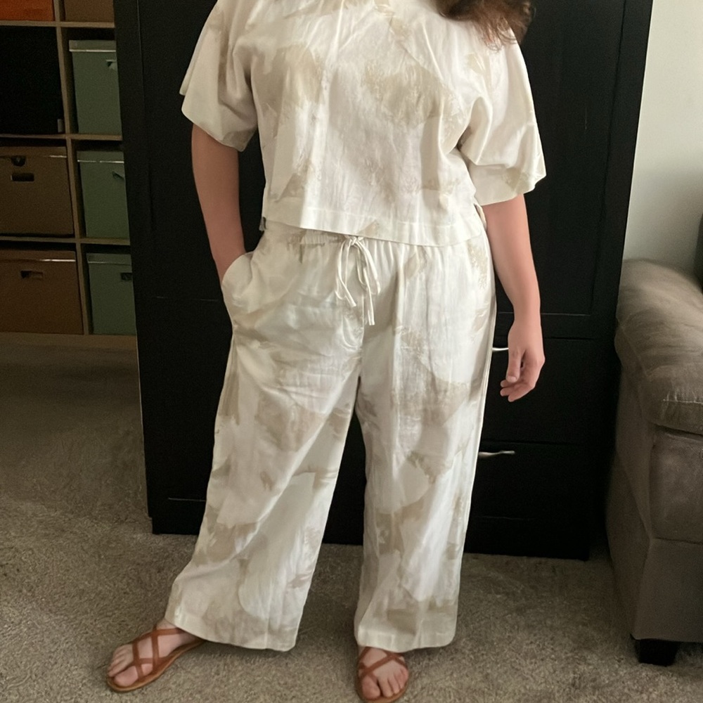 DKNY 2 pieces set White and Tan Crop Top and pants linen blend